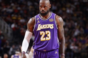 A·史密斯：湖蜜永远无法像骑蜜那样爱戴老詹 他不是科比&amp;魔术师