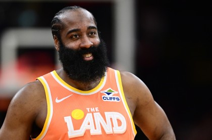 斗球体育直播在线观看-帕金斯：哈登遇上拥有KD的勇士 单以冠军评判他和韦德地位不公平