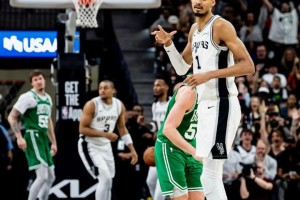 斗球体育直播下载-强悍！文班亚马又一纪录诞生，16胜1负+横扫联盟四强，总冠军有戏